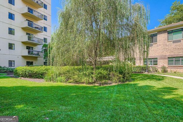 1800 Clairmont Lake A325, Decatur, GA 30033