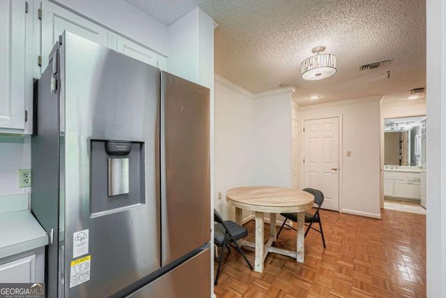 1800 Clairmont Lake A325, Decatur, GA 30033