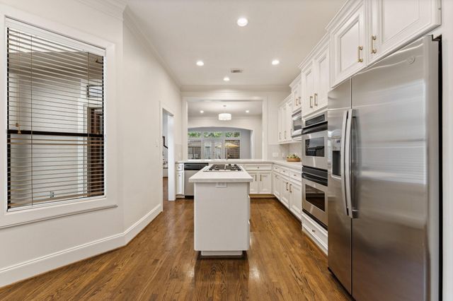 5422 Gibson Street A, Houston, TX 77007