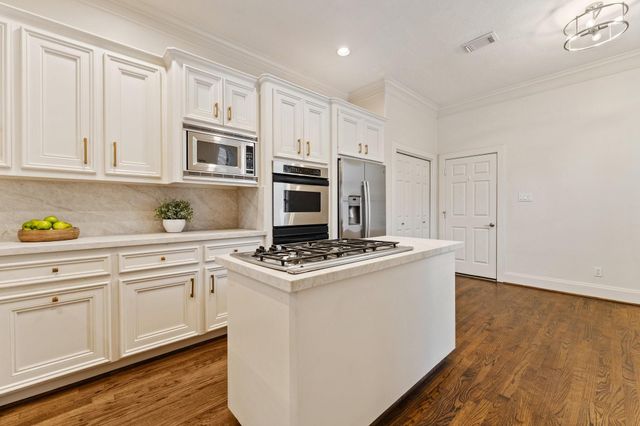 5422 Gibson Street A, Houston, TX 77007