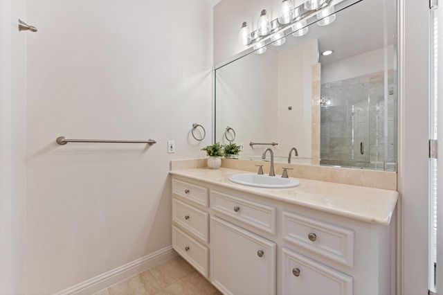 5422 Gibson Street A, Houston, TX 77007