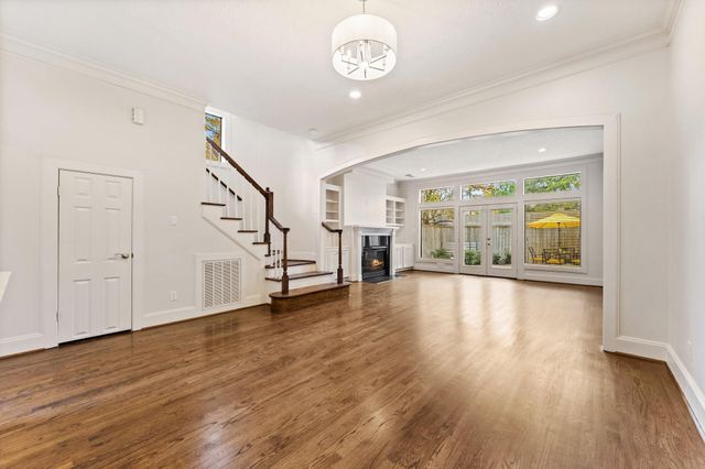 5422 Gibson Street A, Houston, TX 77007