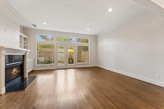 5422 Gibson Street A, Houston, TX 77007