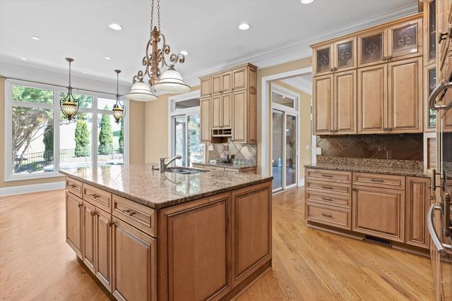 9369 Crystal Brook Drive, Apison, TN 37302