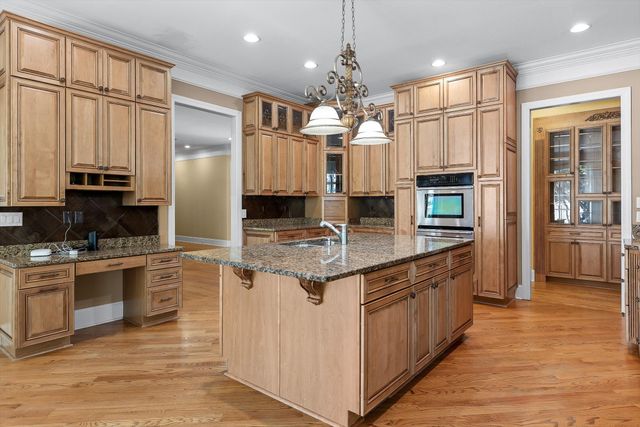 9369 Crystal Brook Drive, Apison, TN 37302