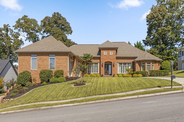 9369 Crystal Brook Drive, Apison, TN 37302