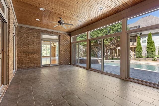 9369 Crystal Brook Drive, Apison, TN 37302