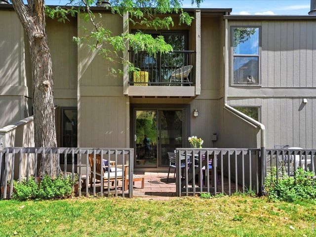 1345 Bear Mountain Dr B, Boulder, CO 80305