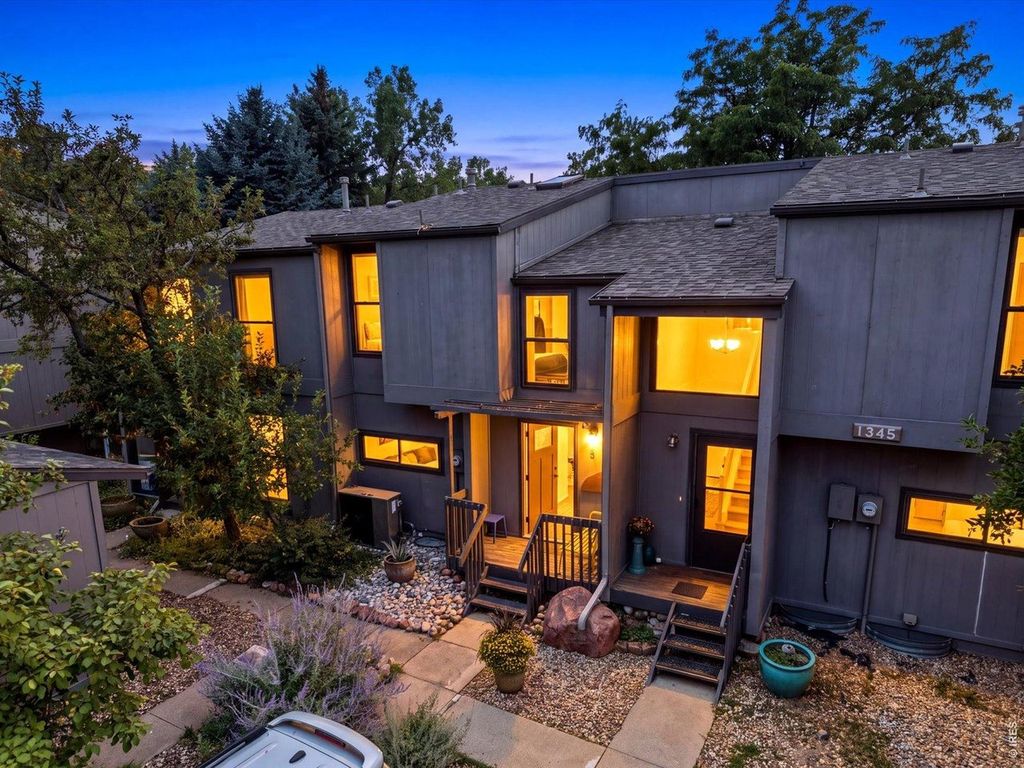 1345 Bear Mountain Dr B, Boulder, CO 80305