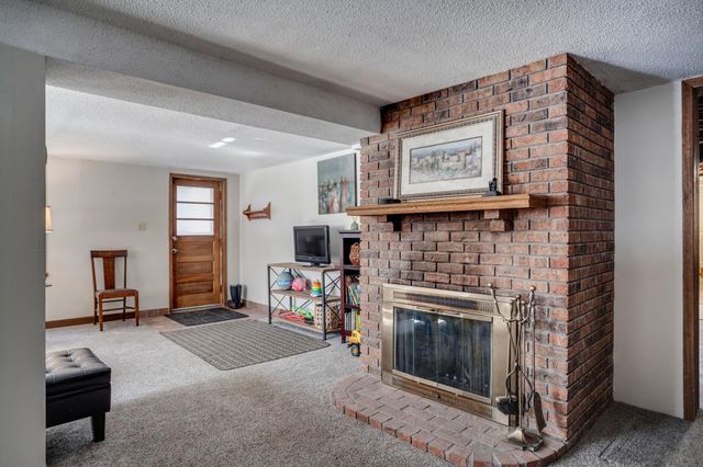 1815 Pleasant Avenue, South Saint Paul, MN 55075