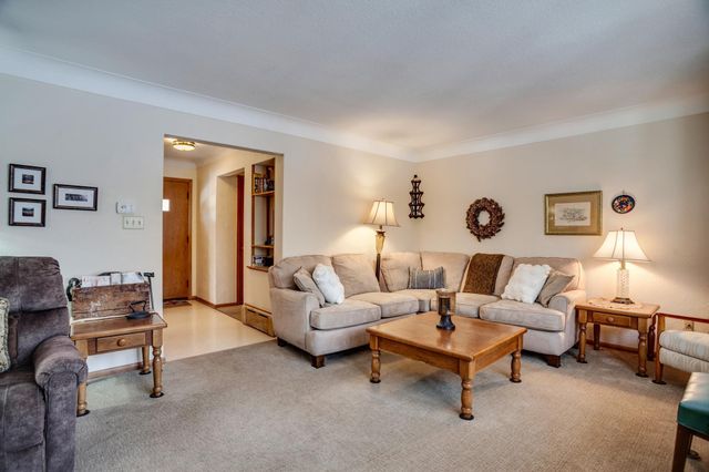 1815 Pleasant Avenue, South Saint Paul, MN 55075