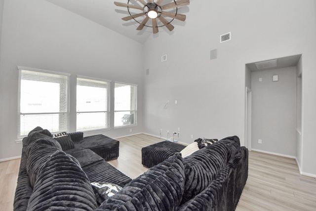 16735 Rockwall Street, Conroe, TX 77303