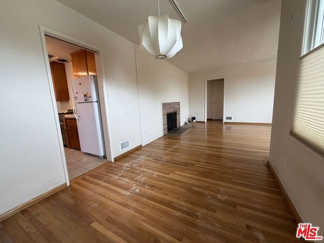 12207 Palms Boulevard, Los Angeles, CA 90066