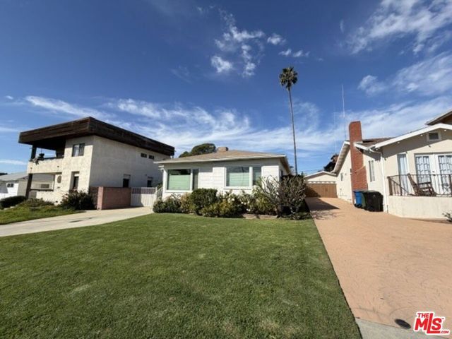 12207 Palms Boulevard, Los Angeles, CA 90066