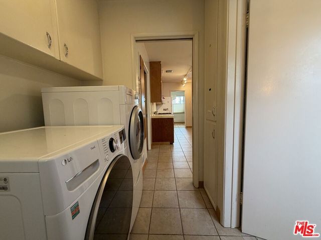 12207 Palms Boulevard, Los Angeles, CA 90066