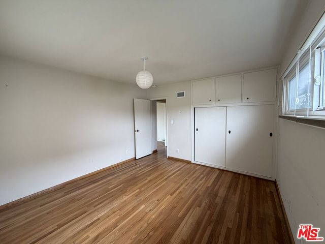 12207 Palms Boulevard, Los Angeles, CA 90066