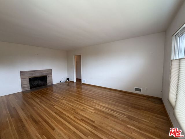 12207 Palms Boulevard, Los Angeles, CA 90066