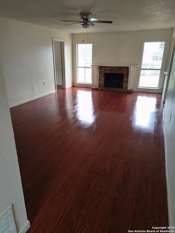 108 Green Meadows St, Converse, TX 78109