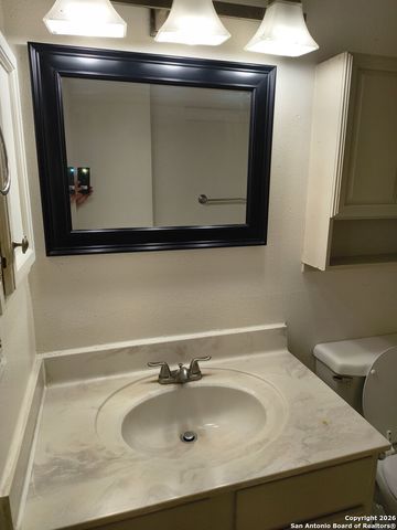 108 Green Meadows St, Converse, TX 78109