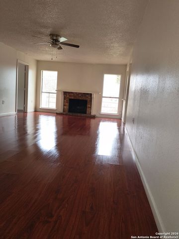 108 Green Meadows St, Converse, TX 78109