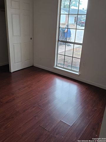 108 Green Meadows St, Converse, TX 78109