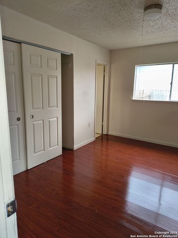 108 Green Meadows St, Converse, TX 78109