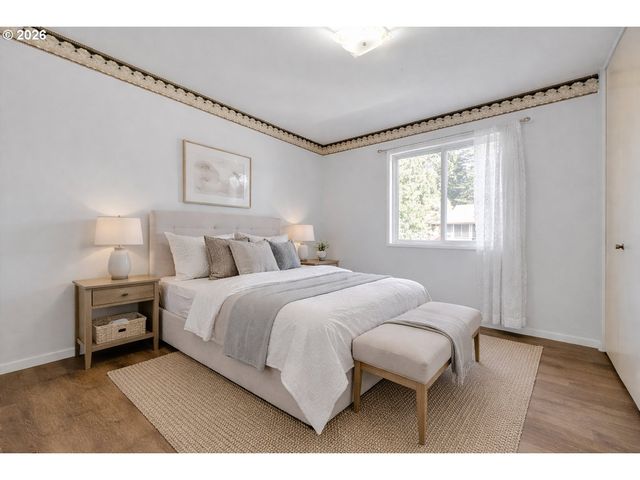 9430 Sw INEZ St, Portland, OR 97224