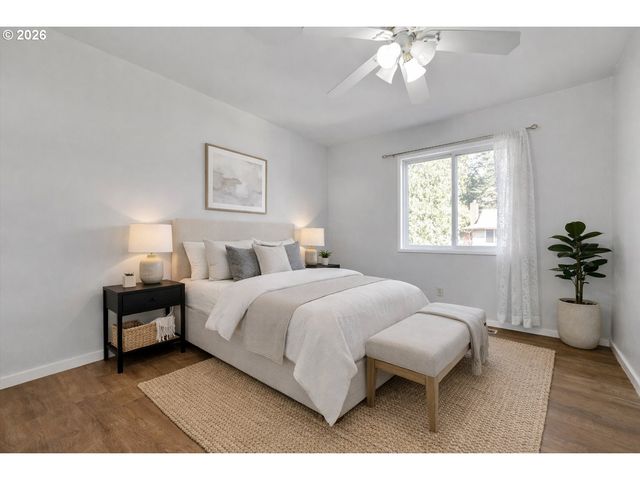 9430 Sw INEZ St, Portland, OR 97224