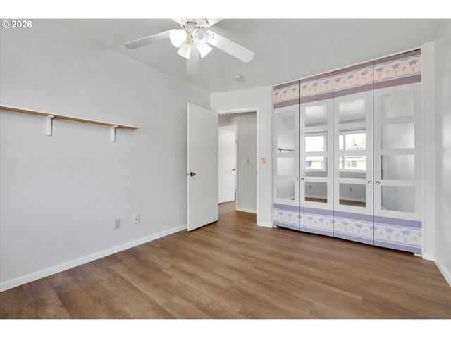 9430 Sw INEZ St, Portland, OR 97224