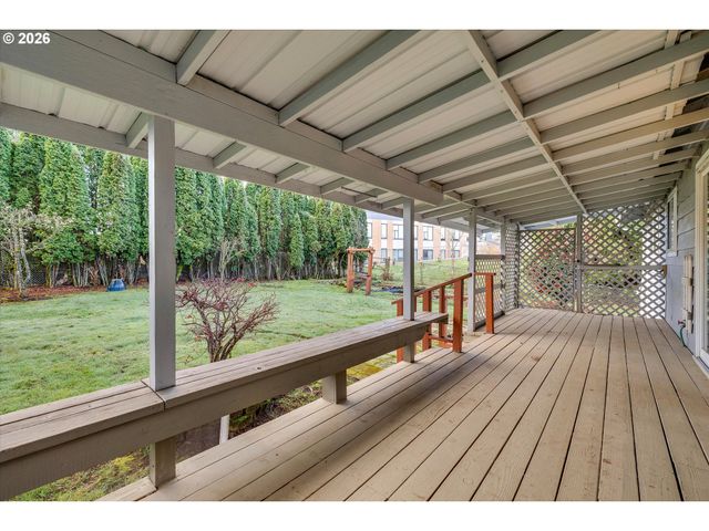 9430 Sw INEZ St, Portland, OR 97224