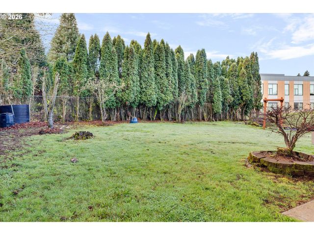 9430 Sw INEZ St, Portland, OR 97224