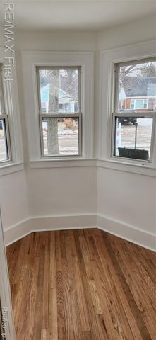 23844 Republic Avenue S, Oak Park, MI 48237