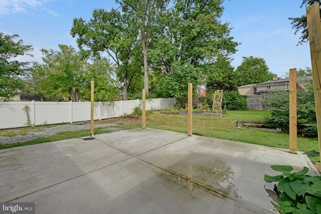 2304 TECUMSEH ST, Hyattsville, MD 20783