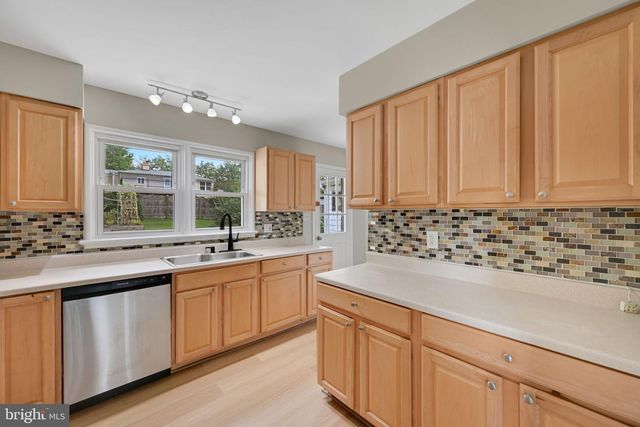 2304 TECUMSEH ST, Hyattsville, MD 20783