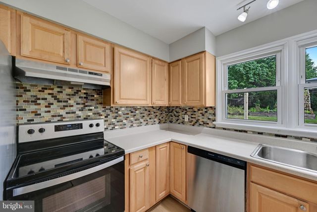 2304 TECUMSEH ST, Hyattsville, MD 20783