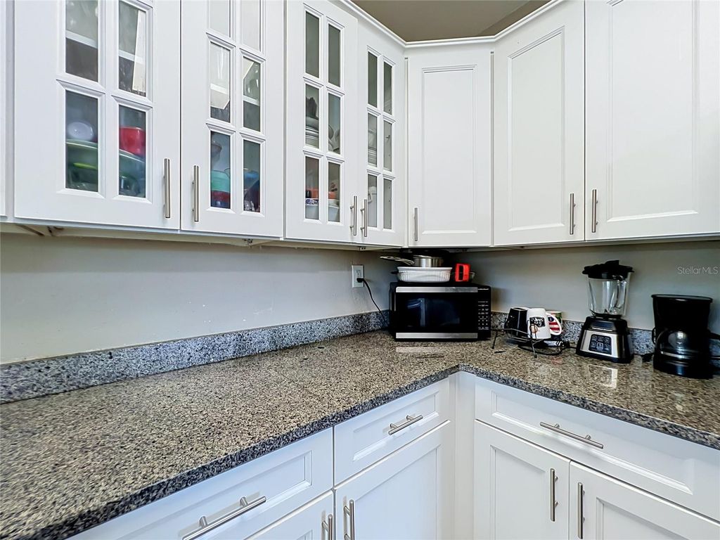 Image 21 of property listing at 5602 ASTORIA PLACE, Orlando, FL 32808