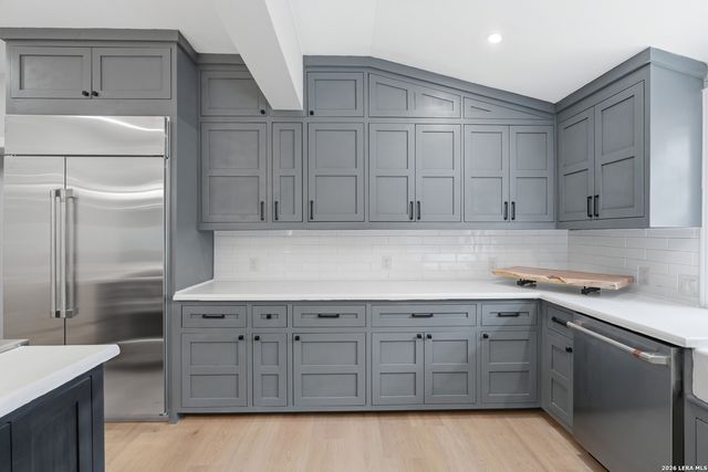 227 E Sunset Rd, San Antonio, TX 78209