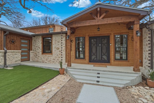 227 E Sunset Rd, San Antonio, TX 78209