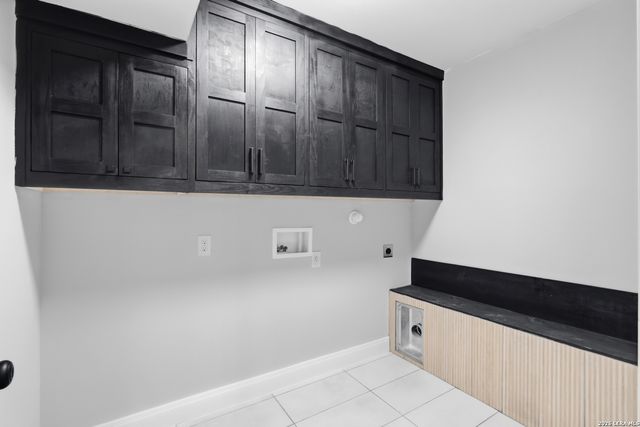 227 E Sunset Rd, San Antonio, TX 78209