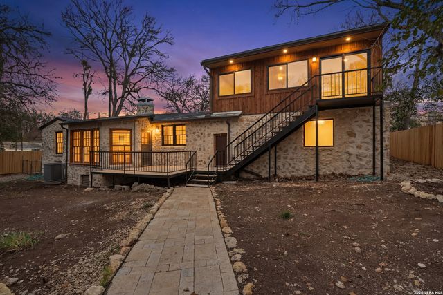 227 E Sunset Rd, San Antonio, TX 78209