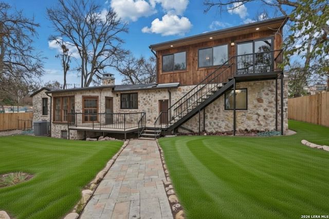 227 E Sunset Rd, San Antonio, TX 78209