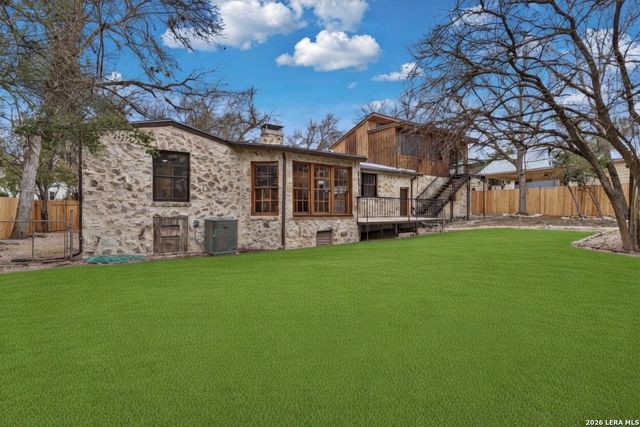 227 E Sunset Rd, San Antonio, TX 78209