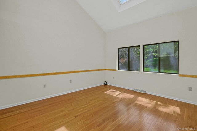 4 Steven Drive 1, Ossining, NY 10562