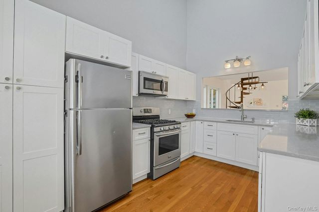 4 Steven Drive 1, Ossining, NY 10562