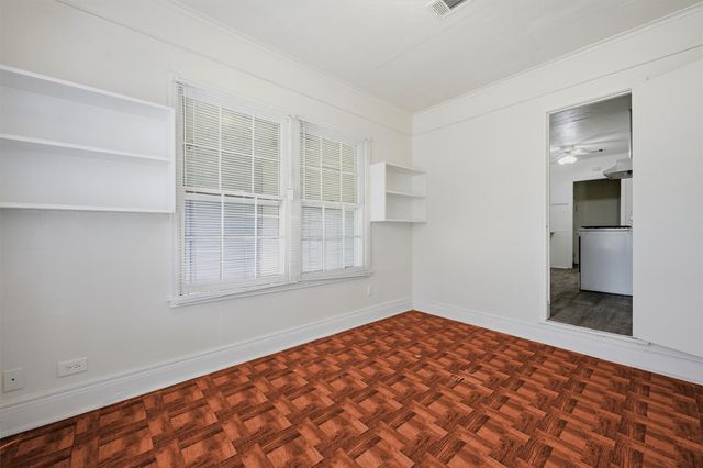 1105 W Hull Street, Denison, TX 75020