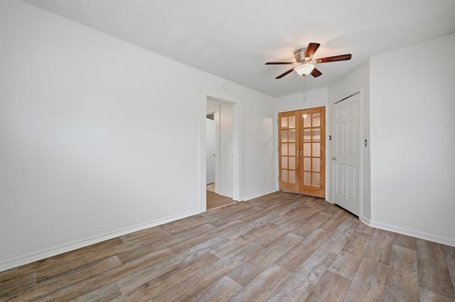 1105 W Hull Street, Denison, TX 75020