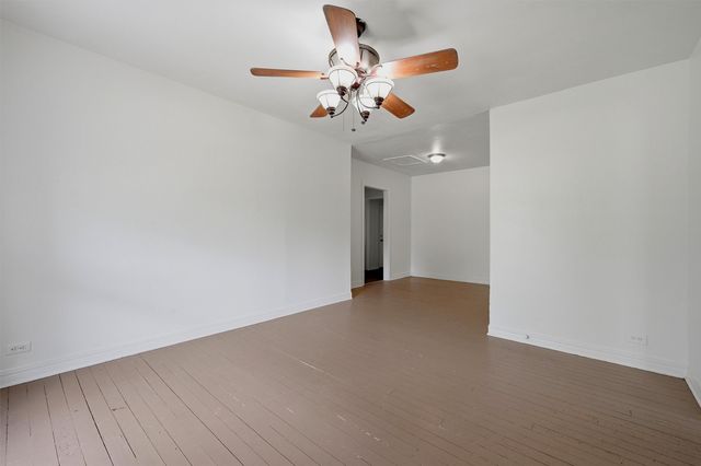 1105 W Hull Street, Denison, TX 75020