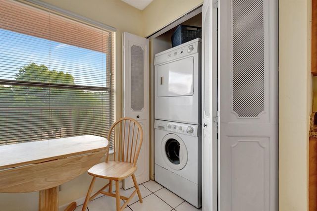 14575 Bonaire Boulevard 402, Delray Beach, FL 33446