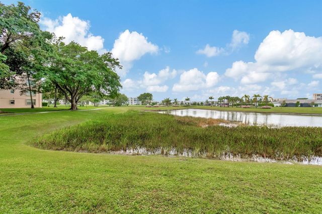 14575 Bonaire Boulevard 402, Delray Beach, FL 33446