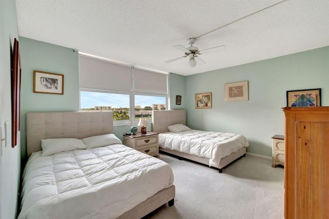 14575 Bonaire Boulevard 402, Delray Beach, FL 33446